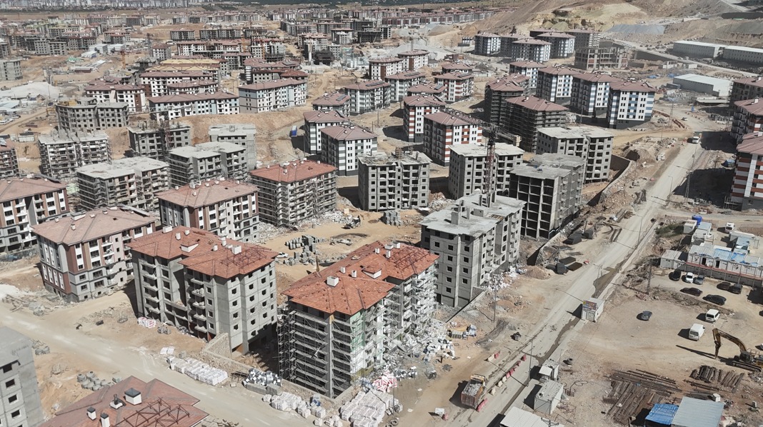 Malatya İli, Yeşilyurt İlçesi, İkizce Mahallesi, 3 Bölge 1 Etap 731 Adet Konut İnşaatı İle Altyapı Ve Çevre Düzenlemesi İşi